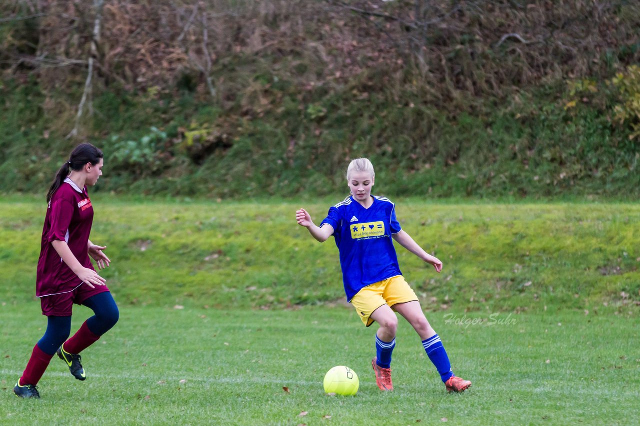 Bild 175 - B-Juniorinnen TSV Gnutz o.W. - SV Henstedt Ulzburg II : Ergebnis: ca. 5:0